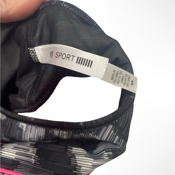 Victoria’s Secret Victoria, sport Black‎ and Pink Sports Bra women’s size medium - Picture 4 of 4